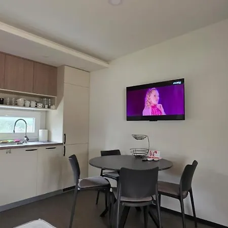 캠프장 Dardia - Mobilna Kucica 40m2, Mobile House, 프리블라카